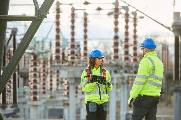 Best Emergency Electrician Near Me  in Castle Rock, WA