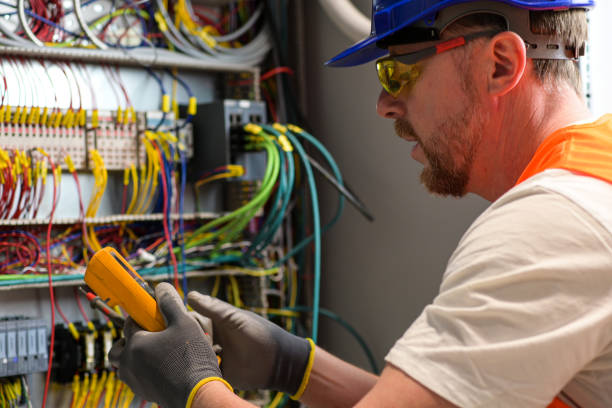 Best Electrician for Home Renovation  in Castle Rock, WA